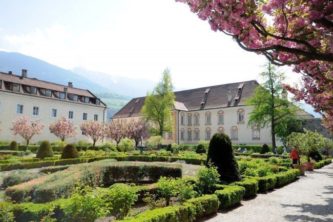 Spring holidays in the Isarco Valley: excursions around Bressanone 